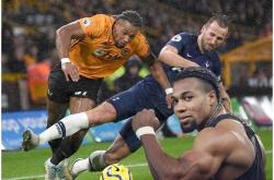 九游体育 -关于姑苏战狼队对阵祁连朱雀队，橄榄球大师赛击败，细节决定成败——外援联手发威的信息